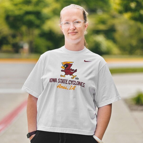 Nike® Women's Pennant Cy White Boxy T-Shirt